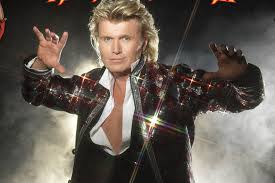The world's fastest magician las vegas loves a record breaker. Hans Klok Zack Zack Zauber Gala De