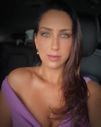 Carol Souza (@carol_lidia) • Instagram photos and videos