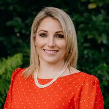 Melanie Maurice's Instagram, Twitter & Facebook