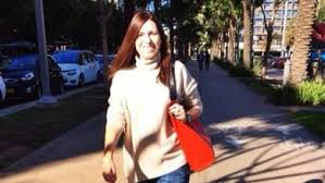 עוד לא נרגענו מההופעה המכעיסה של אייל גולן במסיבה של עופר ניסים, אבל אחרי שהתגברנו על הגועל פנינו לבחון את הלוקים של נסרין קדרי, אורטל עמר ועוד סלבס. I2 Wp Com Yuvalerel Com Wp Content Uploads 2020