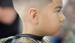 Penampilan yang menarik bagi anak menjadi salah satu keinginan orang tua. Gaya Rambut Anak Cowok Bakal Bikin Ia Makin Cute Menggemaskan Page 1 Fimela Fimela Com