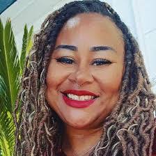 Grace Arroyo's Instagram, Twitter & Facebook