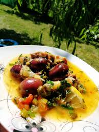 Se freaca bucatile de limba cu malai, pana se mai decojesc putin. Mancare De Masline Cu Limba De Vita Cooking At Home