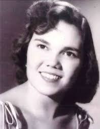 Danielle Goldsmith's Instagram, Twitter & Facebook