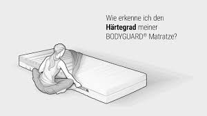 Auch 2 härtegrade mehr eine option, dabei aber bitte berücksichtigen, dass härtegrad h4 und h5 für körpergewichte unter 120 kg (pro person) ein schlafgefühl wie fast auf dem fußboden vermitteln, also wirklich sehr fest sind, was gerade für seitenschläfer dann oftmals wieder probleme im schulterbereich mitbringen kann. Bett1 De Erklart Wie Erkenne Ich Den Hartegrad Meiner Bodyguard Matratze Youtube