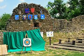 Die geschichte der burg von szigliget ist mindestens so abwechslungsreich und bewegt, wie das herrliche panorama aus der burgruine. Ruine Der Burg Von Szigliget Ferienhauser In Ungarn