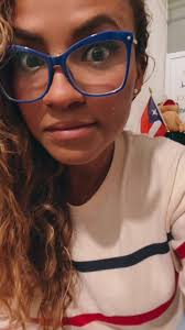 🤷🏽‍♀️Nos toca educar a mucha gente. #criandolejosdecasa #wepa #fyp  #puertorico #boricua #paratii #boricuahastaenlaluna #puertorican