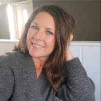 Kristina Bolin's Instagram, Twitter & Facebook