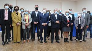 Candidat déclaré à l'élection présidentielle d'avril 2022, xavier bertrand est l'actuel président du conseil régional des hauts de france, collectivité qui regroupe les. Xavier Bertrand Renouvelle Sa Liste Avec Des Elus De Toute L Aisne