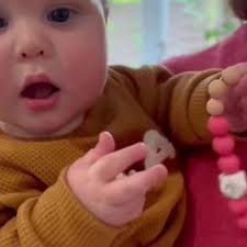 Pink silicone breastfeeding necklace // nursing necklace, chewellery,  sensory, fiddle necklace, new mum gift, baby shower present, baby girl