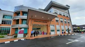 Hospital sultanah nur zahirah atau juga dikenali sebagai hospital kuala terengganu merupakan sebuah hospital yang terletak di kuala terengganu, terengganu. Hospital Sultanah Nur Zahirah Waktu Melawat