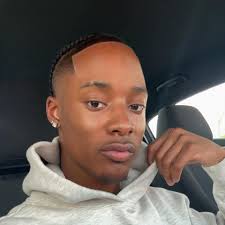 Family First 🖤 Tags: @sixsixpapi @darerule @terrell.and.jarius  @meet_thevons @jamessemusic @lorenzoalexander @alvintheotherchipmunk  @romeyrome81 @hessoloyal @__kingmufasa @thethirdandonly  @kevindiazrealestate @meetthebeardturners @therosedaddies ...