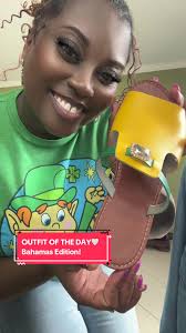 Kiara Nicole Hicks (@kiaranicolehicks)