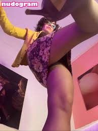 Karolin Fişekçi  karolinfisekci  user Фото з просочення OnlyFans  (оголена) 21 - Nudogram v2.1