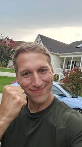 Donovan Henrikson's Instagram, Twitter & Facebook