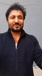 Celebrity Adah Sharma Honored Dr Nirupam Sinha by giving him an award  Iconic Doctor of Bihar First certified bariatric surgeon of Bihar 4th rank  holder in cico course (certification in integrated care