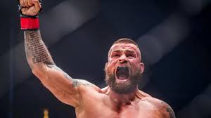 He is known for having been the ucmma middleweight champion and gladiator fighting middleweight champion as well. Karlos Vemola Si Brousi Zuby Na Brazilce Ktery Jeste Neprohral Pred Limitem Slusel By Tomu Souboj O Titul Dodava Terminator Fights Cz