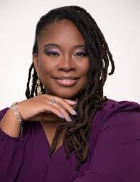 Marissa Dick's Instagram, Twitter & Facebook