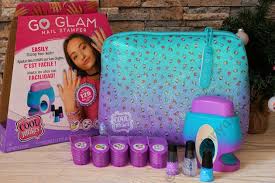 Allgemein werden falsche fingernägel in form von gel oder acryl aufgetragen. Cinny Home Hubsche Nagel Fur Frauen Und Madchen Jeden Alters Gibt Es Mit Dem Go Glam Nagelstudio Spinmaster Kinder Frbt19