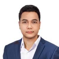 Justin Renz's Instagram, Twitter & Facebook