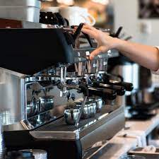 Mesin kopi espresso ini menjadi sangat populer karena terbuat dari bahan terbaik di seluruh dunia dan dilengkapi pula dengan lapisan krom yang membuatnya memiliki nuansa mewah. 9 Rekomendasi Mesin Kopi Untuk Kafe Yang Cocok Untuk Membuat Secangkir Kopi Yang Nikmat