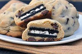 Or Not My Teeth Hurt Looking At This But Chocolate Chip Oreo Cookie Oreo Stuffed Chocolate Chip Cookies Cookies Recipes Chocolate Chip Delicious Desserts