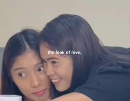 Deanna Ray Cloverlooking