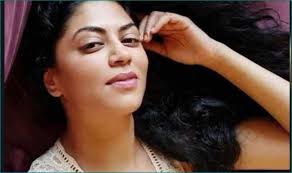Actor / entrepreneur join me on instagram @pavitrapunia_. Kavita Kaushik Catches Pavitra Punia And Shardun In Smoking Room Newstrack English 1