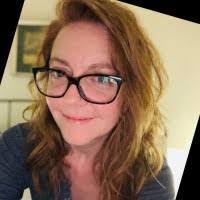 Erin Martell's Instagram, Twitter & Facebook