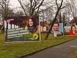 Zum spitzenkandidaten zur bundestagswahl wählten die vertreterinnen und vertreter mit klaren 87,5 % den landesvorsitzenden dr. Wie Wirken Die Wahlplakate Wahl Spezial Die Rheinpfalz