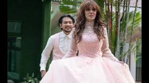 Setelah bercerai dengan hani, hannan dipaksa berkahwin dengan nawal atas ugutan ibunya, wan masitah. Best Of Syurgaku Tak Sempurna Episod 24 Free Watch Download Todaypk