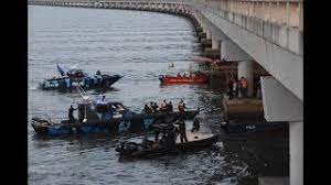 This is a bridge that connect the mainland malaysia to penang island. Penang Bridge Crash Suv Wreckage Found With Body Of 20 Year Old Student Inside Se Asia News Top Stories The Straits Times