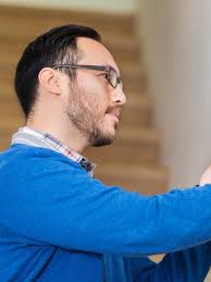 10 easy things you can do to reduce your electric bill right now