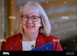 Beatrice Grant's Instagram, Twitter & Facebook