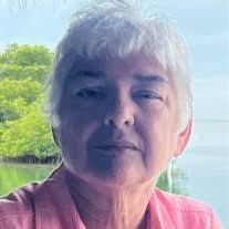 Linda Gendron's Instagram, Twitter & Facebook