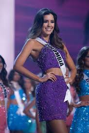Recientemente se ha viralizado un video que ha generado polémica en redes sociales, en el que paulina vega, la miss universo 2014, hace un comentario. Paulina Vega Entre Las 15 Finalistas Pageant Outfits Miss Pageant Pageant Life