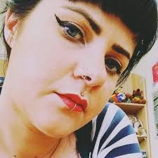 Annabel Howe (@Annabel27520122)