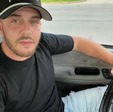 Females be cheating with unemployed dudes”he had time for me” I bet TF he  did.