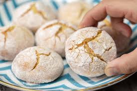 Limonlu Catlak Kurabiye Tarifi Nasil Yapilir Videolu Sesli Yemek Com Kurabiye Tatli Gida