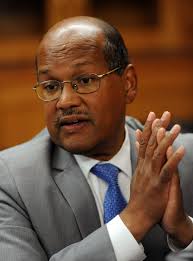 Marty Walsh won't say if he'll approve plan to arm cops with rifles