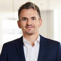 Bradley Kastner's Instagram, Twitter & Facebook