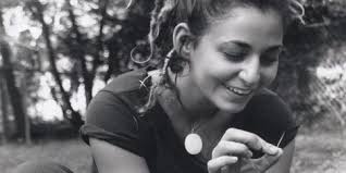 Taylor to serenade showcase