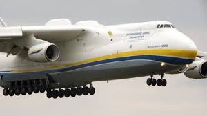 Antonov An225 Le Plus Gros Avion Cargo Du Monde Avion Cargo Vehicules Militaires Avion