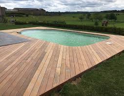 Les Bois Ipe La Reference En Essence De Bois Exotiques Pour L Amenagement De Piscine