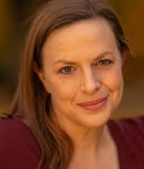 Lindsey Pierce's Instagram, Twitter & Facebook