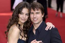 Since that iconic (and some say moronic) display of affection seven years ago, tomkat has become one of hollywood's most eccentric couples. Trennung Von Tom Cruise Katie Holmes Will Kein Geld Sondern Tochter Suri Panorama Stuttgarter Zeitung