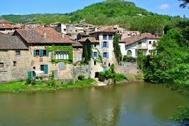 La commune s'étend sur 105. Saint Antonin Noble Val Google Search Midi Pyrenees Pyrenees France