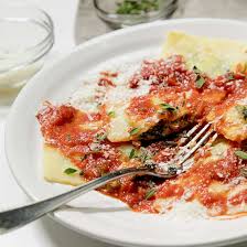 gluten free ravioli with spinach and