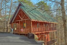 Great cabin in the smokies. Major Oaks Affordable 4 Bedroom Pigeon Forge Cabin Rental With Theater Room