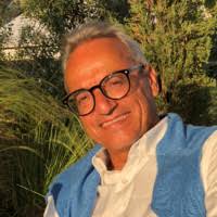 500+ “Albert” profili